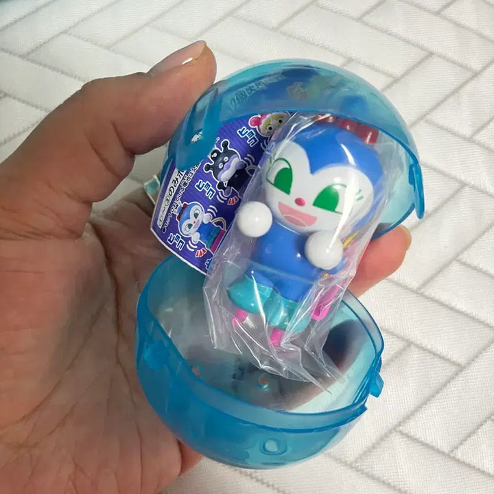 [BUNJANG] Anpanman Rattle Outlet Cover Gacha / 호빵맨 딸랑이 콘센트 가챠