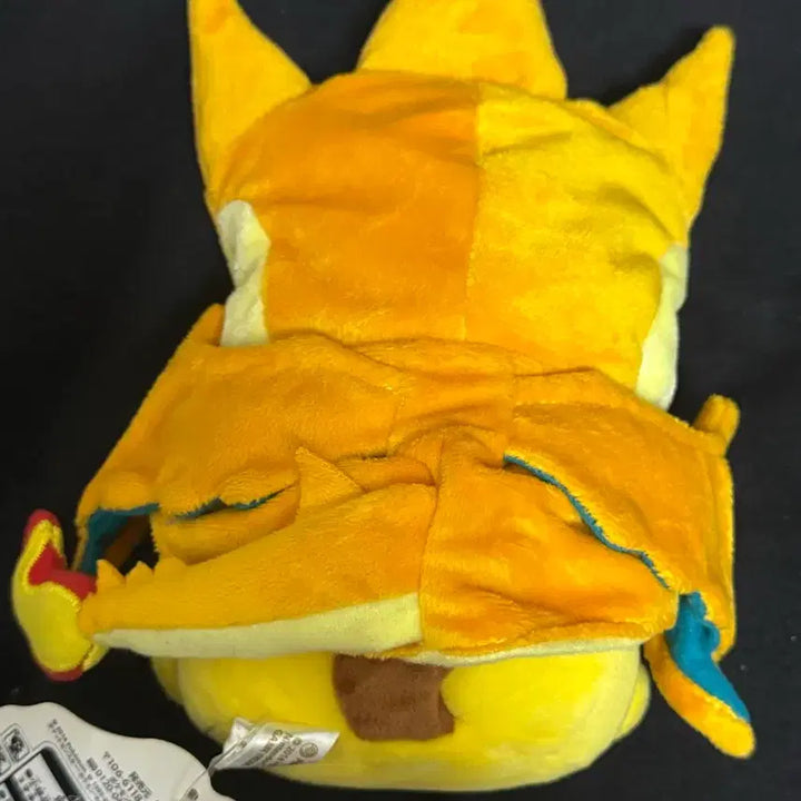 [BUNJANG] Pikachu Poncho Pikachu Charizard Mega Tokyo Limited Edition / 피카츄 메가도쿄 리자몽 판쵸 피카츄