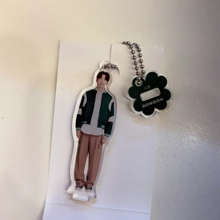 [BUNJANG] DAY6 Japan MD Dowoon Random Acrylic Keyring / 데이식스 일본md 도운 랜덤 아크릴키링 새상품