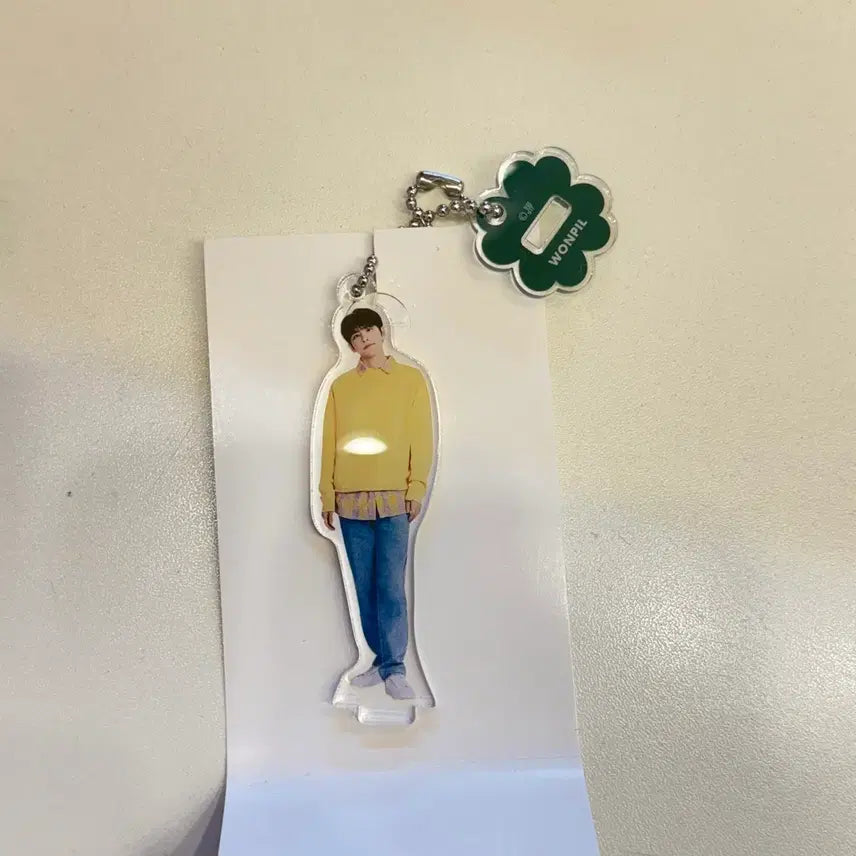 [BUNJANG] DAY6 Wonpil Random Acrylic Keyring (Japan MD) / 데이식스 일본md 원필 랜덤 아크릴키링