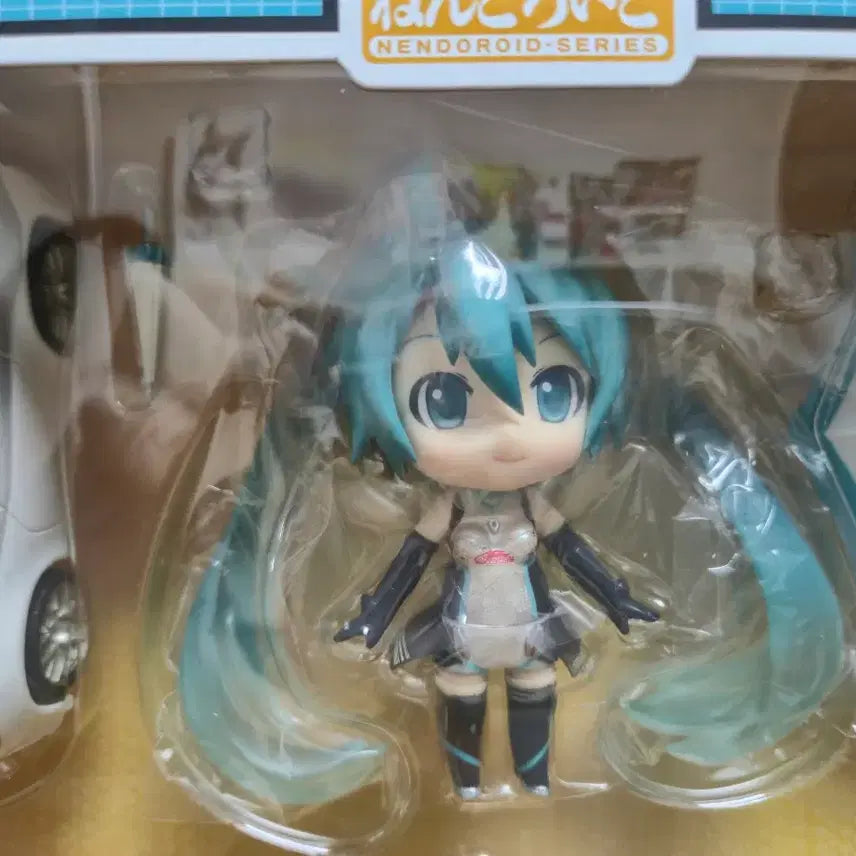 [BUNJANG] Good Smile Company Racing Miku 2011 Ver. Nendoroid Figure / [미개봉] 레이싱 미쿠 2011.ver 넨도로이드 172
