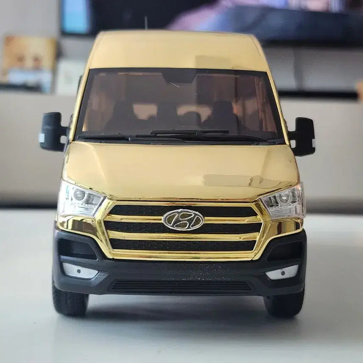 [BUNJANG] Hyundai Solati Gold Limited Edition Dealer Version 1:32 Diecast Model / 1:32 현대 쏠라티 골드 한정판 딜러버전 국산 다이캐스트