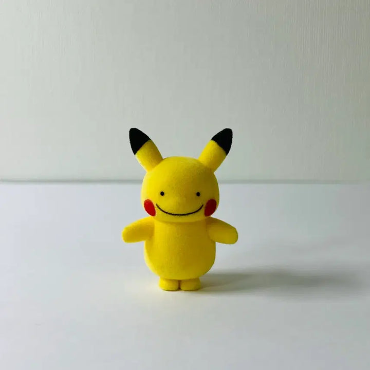 [BUNJANG] Rare Transform Metamon Pikachu Flocked Figure / 레어) 변신메타몽 피카츄 메타몽 플로키 피규어 실바니안재질