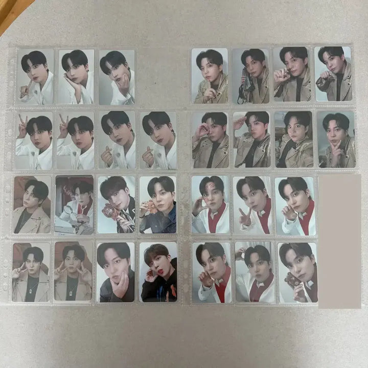 [BUNJANG] ATEEZ Jongho Photocard Bundle Set (300+) &amp; Jjongbear Cushion / 에이티즈 종호 300장 포카 + 쫑베어 쿠션 일괄양도