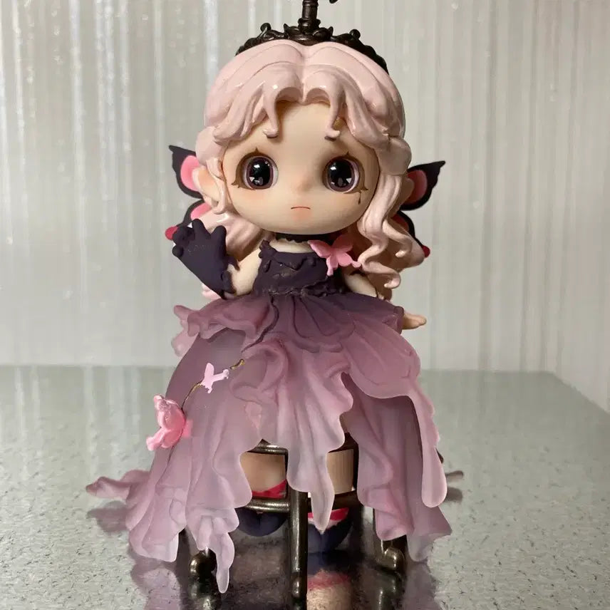 [BUNJANG] Heywon Joy Rusted Butterfly Figure / 해이원 조이 피규어 녹슨 색 나비
