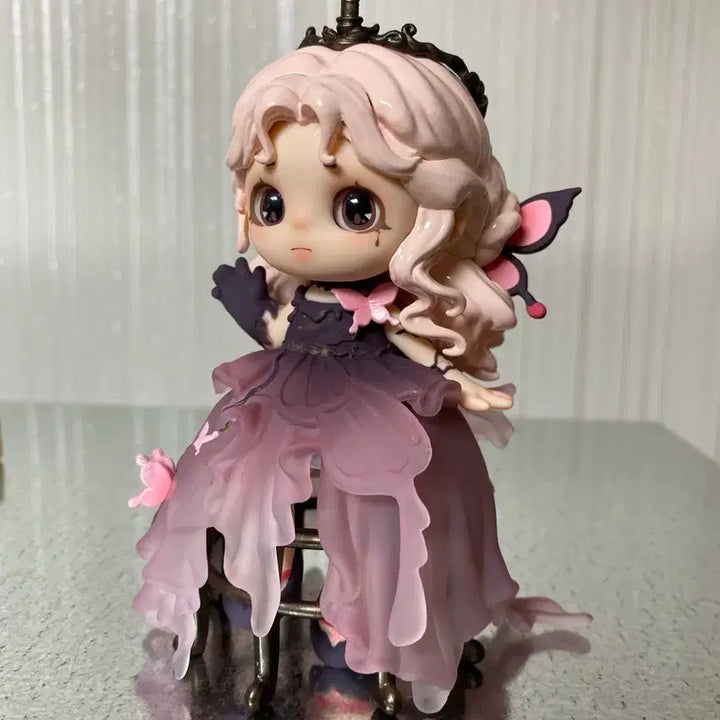 [BUNJANG] Heywon Joy Rusted Butterfly Figure / 해이원 조이 피규어 녹슨 색 나비