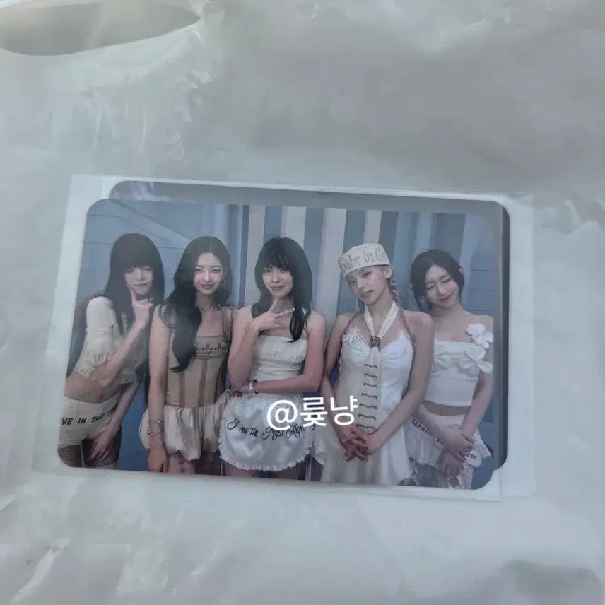 [BUNJANG] ITZY Motto Popup Store 7th Day Group Photocard / itzy motto 팝업 7일차 단체포카