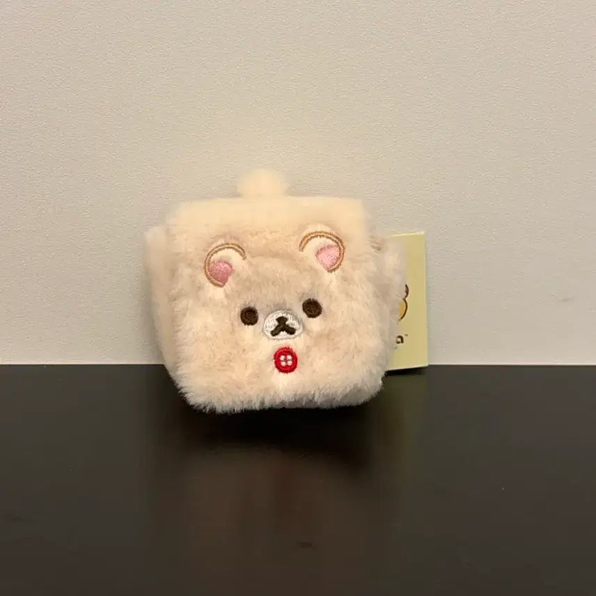 [BUNJANG] Rilakkuma Korilakkuma Airpods Pouch Keychain / 코리락쿠마 에어팟 파우치 키링