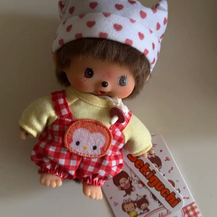 [BUNJANG] Monchhichi x Hello Kitty Babycici Red Doll / 몬치치 x 헬로 키티 베비치치 인형 레드