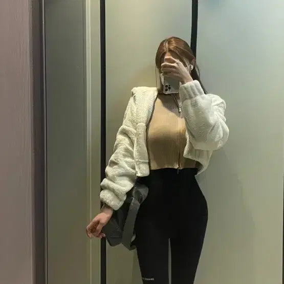 [BUNJANG] Grande Line Fur Jumper (Ivory White, M) / 그란데라인 fur jumper