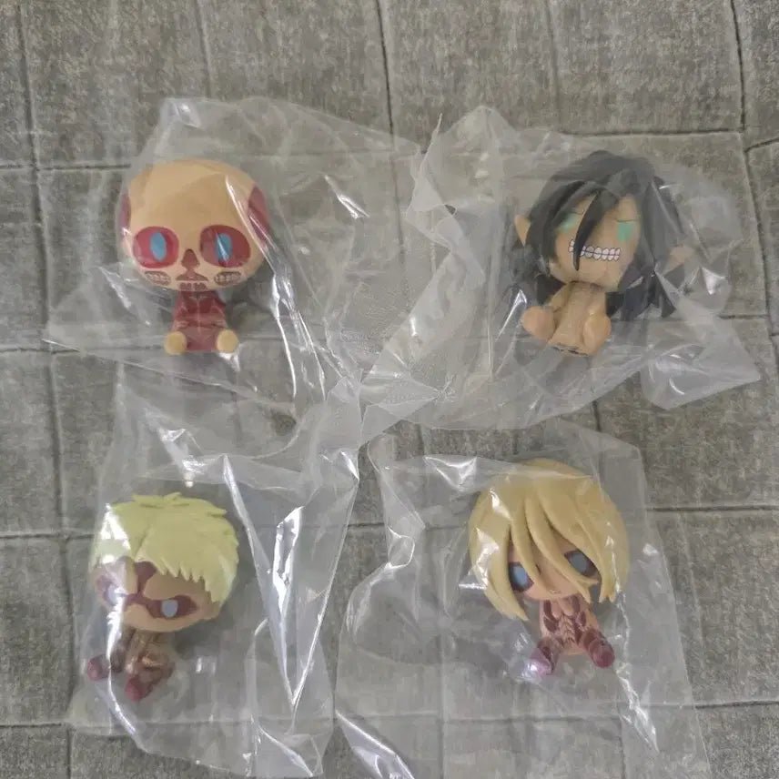 [BUNJANG] Attack on Titan Chokonokko Figure Full Set / 진격의 거인 초코노코 거인 풀셋트