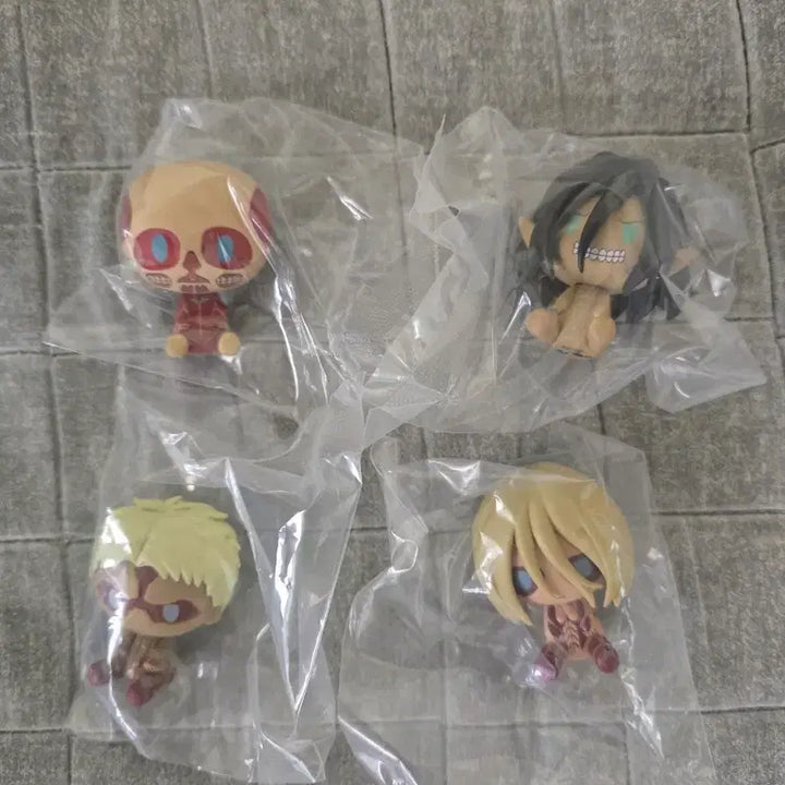[BUNJANG] Attack on Titan Chokonokko Figure Full Set / 진격의 거인 초코노코 거인 풀셋트
