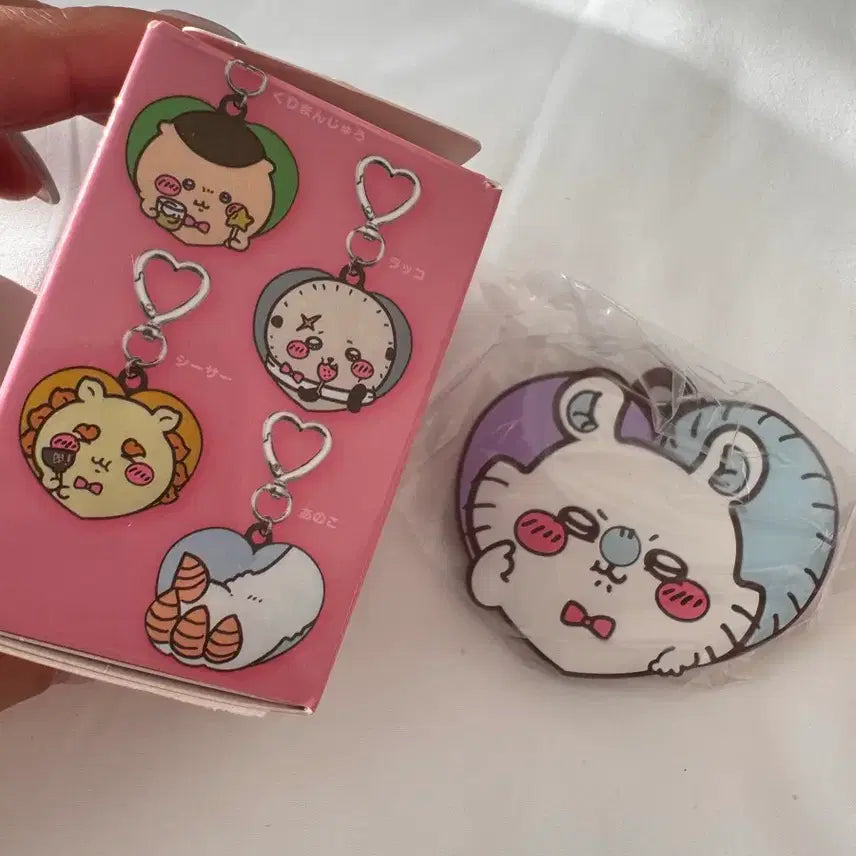 [BUNJANG] Momonga Chiikawa Heart Rubber Mascot (Sealed) / 모몽가 - 치이카와 하트 러버 마스코트