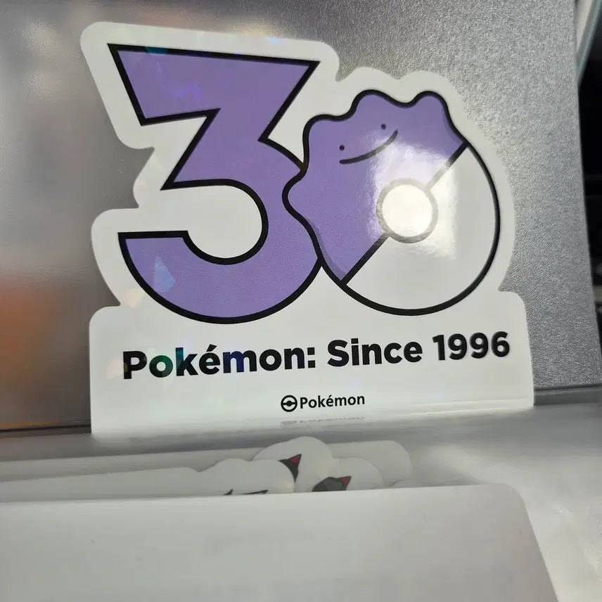 [BUNJANG] Pokemon 30th Anniversary Logo Sticker Ditto / 포켓몬 30주년 로고 스티커 메타몽 판매합니다.