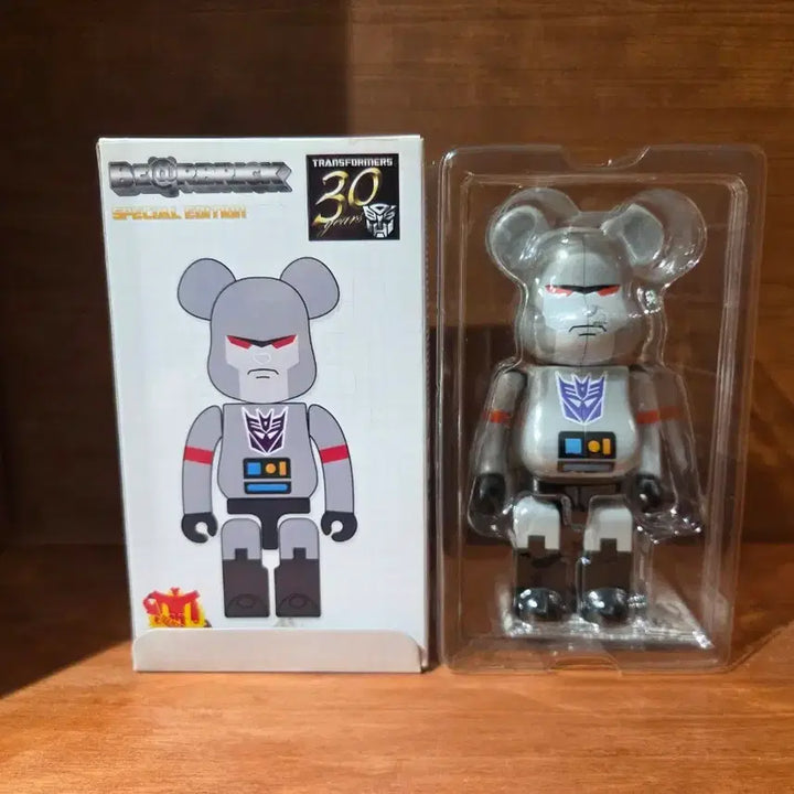 [BUNJANG] Bearbrick Transformers Megatron 200% Full Box / 베어브릭 트랜스포머 메가트론 200% 구성품 풀박