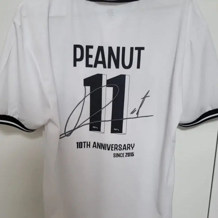 [BUNJANG] HLE Hanwha Life Esports Peanut 10th Anniversary Jersey (Size 95/M) / HLE 한화 피넛 Peanut 10주년 기념 유니폼(95)