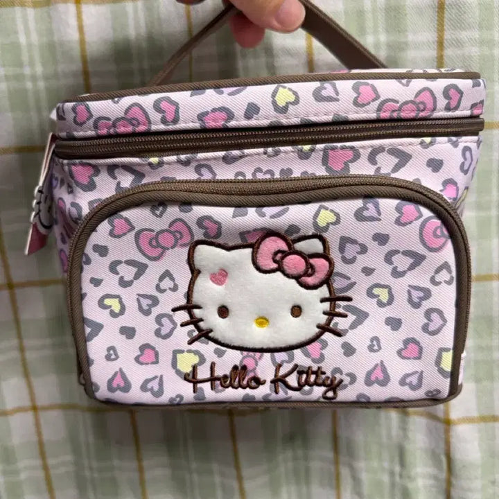 [BUNJANG] Hello Kitty Leopard Pouch Bag / 헬로키티 레오파드 파우치 가방