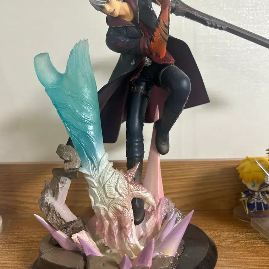 [BUNJANG] Devil May Cry 4 Nero Figure / 데빌메이크라이 4 네로 피규어