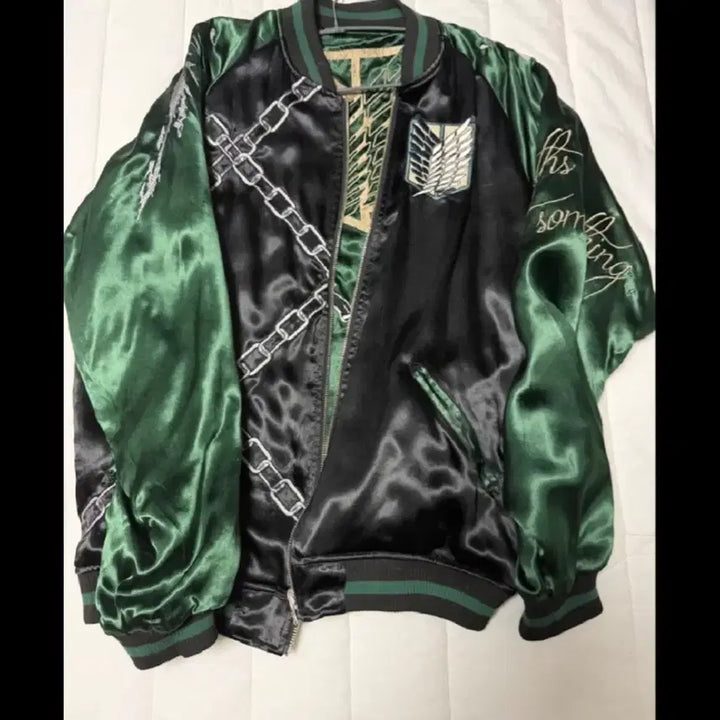 [BUNJANG] Karakuri Tamashii Levi Reversible Sukajan / 최저가/카라쿠리타마시 리바이 리버시블 스카쟌