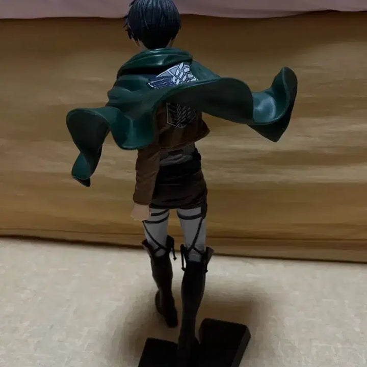 [BUNJANG] Attack on Titan Levi Figure (Box Included) / 진격거 리바이 피규어 (박스O)