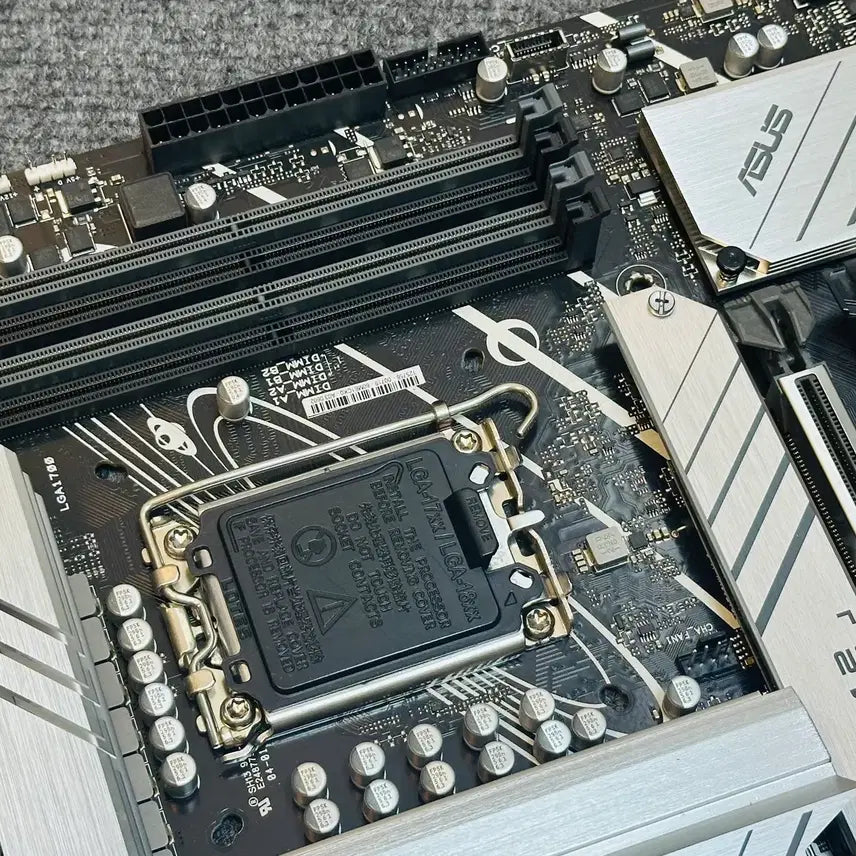 [BUNJANG] ASUS PRIME Z790-P DDR5 Motherboard with WiFi Module / ASUS Z790-P DDR5 Z790 메인보드 판매 / WiFi 모듈포