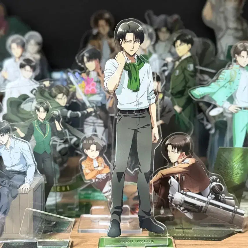 [BUNJANG] Attack on Titan Levi Big Acrylic Stand Muffler / 진격의 거인 리바이 빅 아크릴 스탠드 머플러
