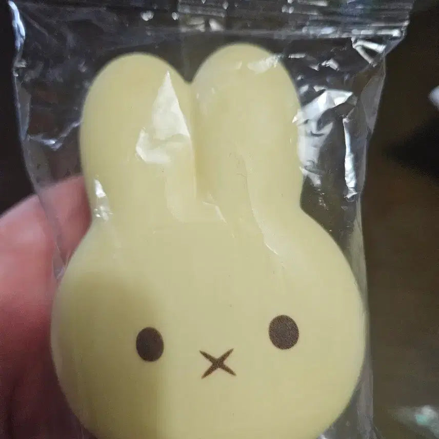 [BUNJANG] Miffy Macaron Squishy Plush Toy / 새제품 미피 마카롱 말랑이 스퀴시 인형