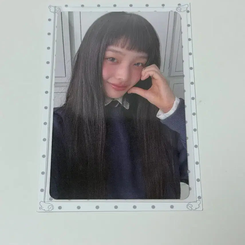 [BUNJANG] ILLIT IROHA Weverse Photocard (Yuna Minju Mocha Wonhee Iroha) / (가격내림)아일릿 이로하 위버스 (윤아민주모카원희이로하)