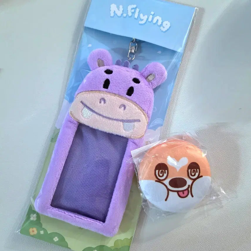 [BUNJANG] N.Flying Hamangi Photocard Holder Keyring &amp; Drumgaae Squishy Pin Badge Bundle Set / 엔플라잉 팝업 하망이 포카 홀더 키링+드럼개 말랑 핀배지