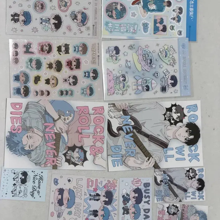 [BUNJANG] Garbage Time Jae-yu / Jun-su Sticker &amp; Postcard Bundle Set / 가비지타임 비공굿 재유 / 준수 스티커 엽서