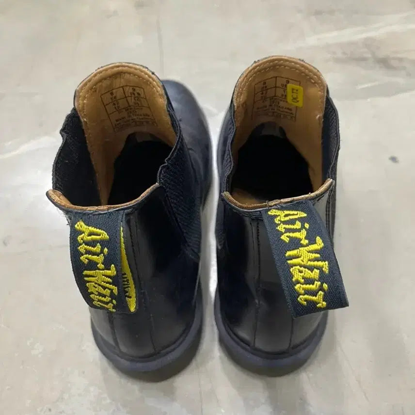 [BUNJANG] Dr. Martens Black Chelsea Boots / 닥터마틴 블랙 첼시부츠