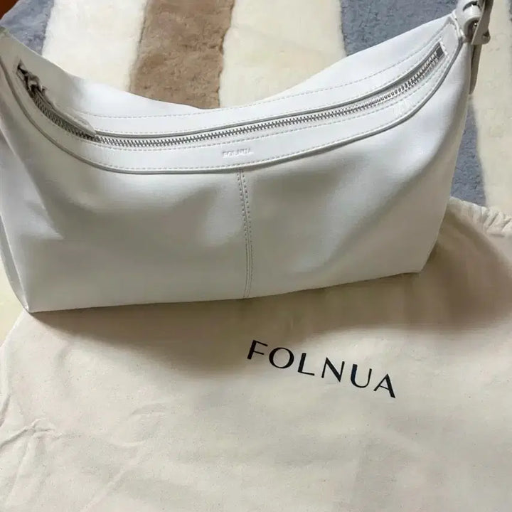 [BUNJANG] Polneua Bato Bag Plain / 폴뉴아 바토백 플레인