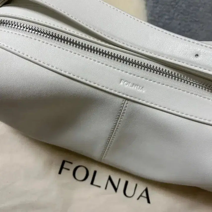 [BUNJANG] Polneua Bato Bag Plain / 폴뉴아 바토백 플레인
