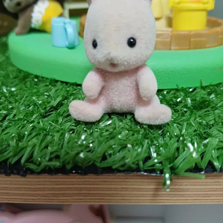 [BUNJANG] Sylvanian Families Old Hamster Sitting Baby / 실바니안 올드 햄스터 앉은 아기