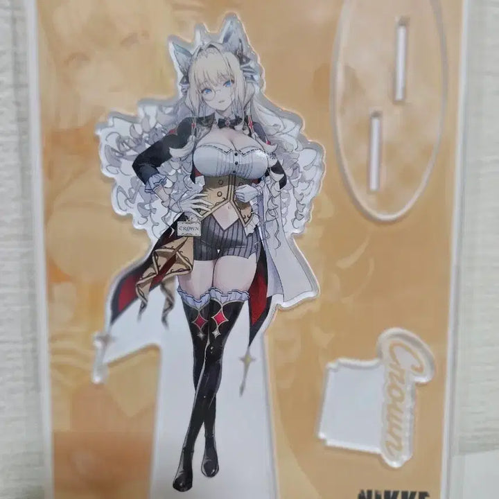 [BUNJANG] Goddess of Victory: Nikke and GALLERY Collaboration 3rd Edition Crown Big Acrylic Stand / 신상품)니케 and GALLERY 콜라보 3탄 크라운 빅 아크릴