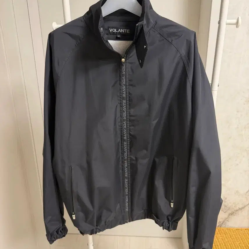 [BUNJANG] Volante Windbreaker Jacket (Size 2) / 볼란테 바람막이  (사이즈2)
