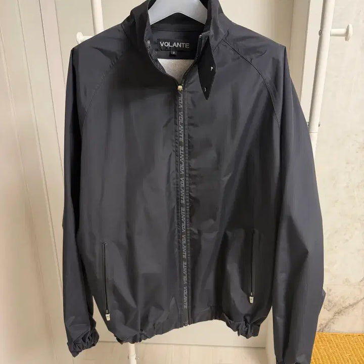 [BUNJANG] Volante Windbreaker Jacket (Size 2) / 볼란테 바람막이  (사이즈2)
