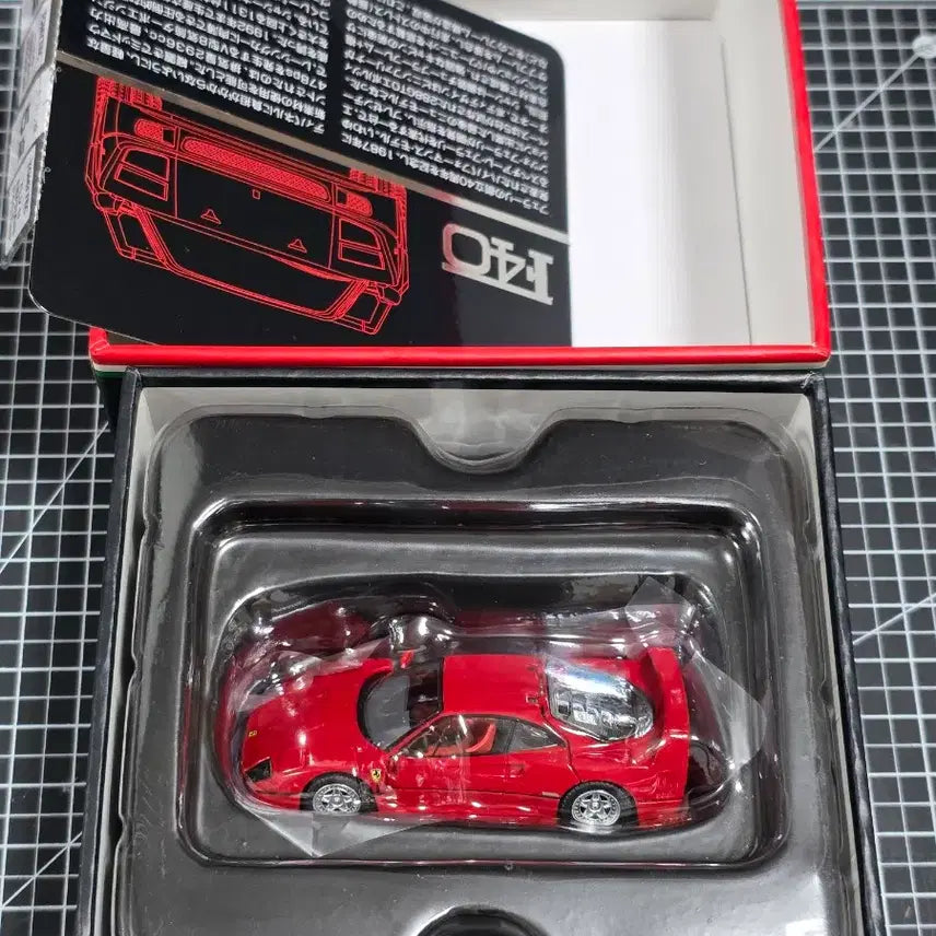 [BUNJANG] Tomica Limited Vintage TLV F40 / 토미카 토리빈  토미카 리미티드 빈티지 TLV F40 판매합니다