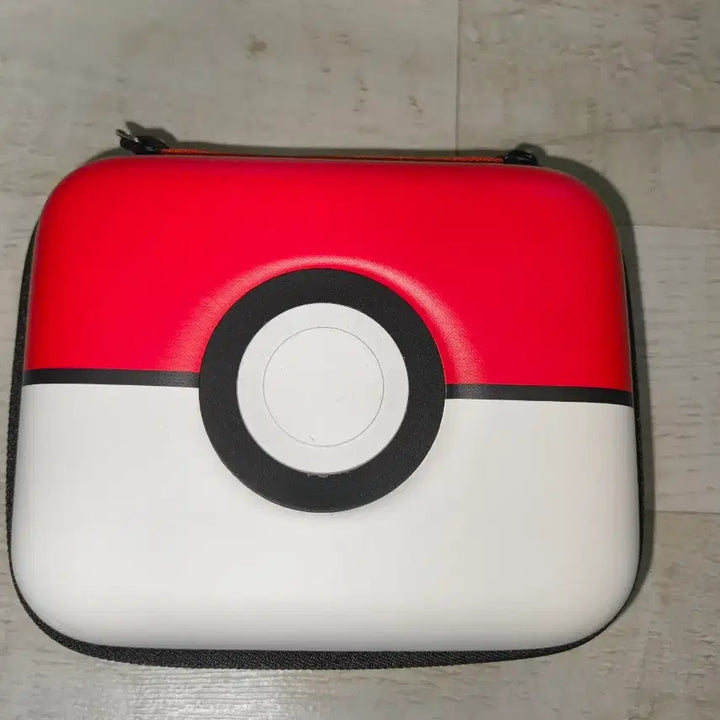 [BUNJANG] Pokemon Poké Ball Case with Card Storage Pouch / [꿀템] 포켓몬 몬스터볼 케이스 (카드보관가능)