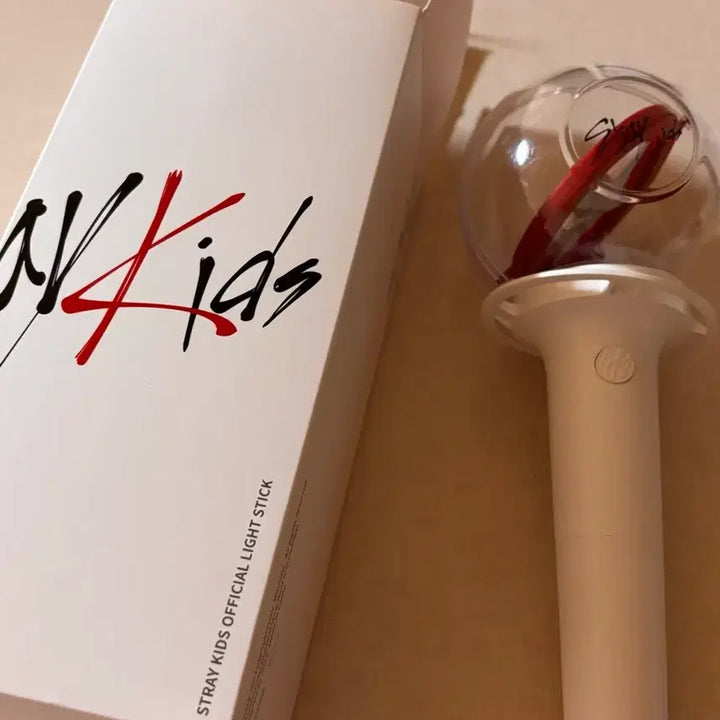 [BUNJANG] Stray Kids Official Lightstick Nachim봉 Version 1 / 스트레이키즈 공식 응원봉 나침봉 버전1 ver1