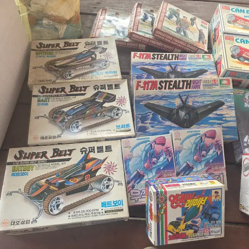 [BUNJANG] Vintage Classic Plastic Model Kit Collection (32 pcs Bundle) / 추억의 고전 프라모델 모음 32개일괄