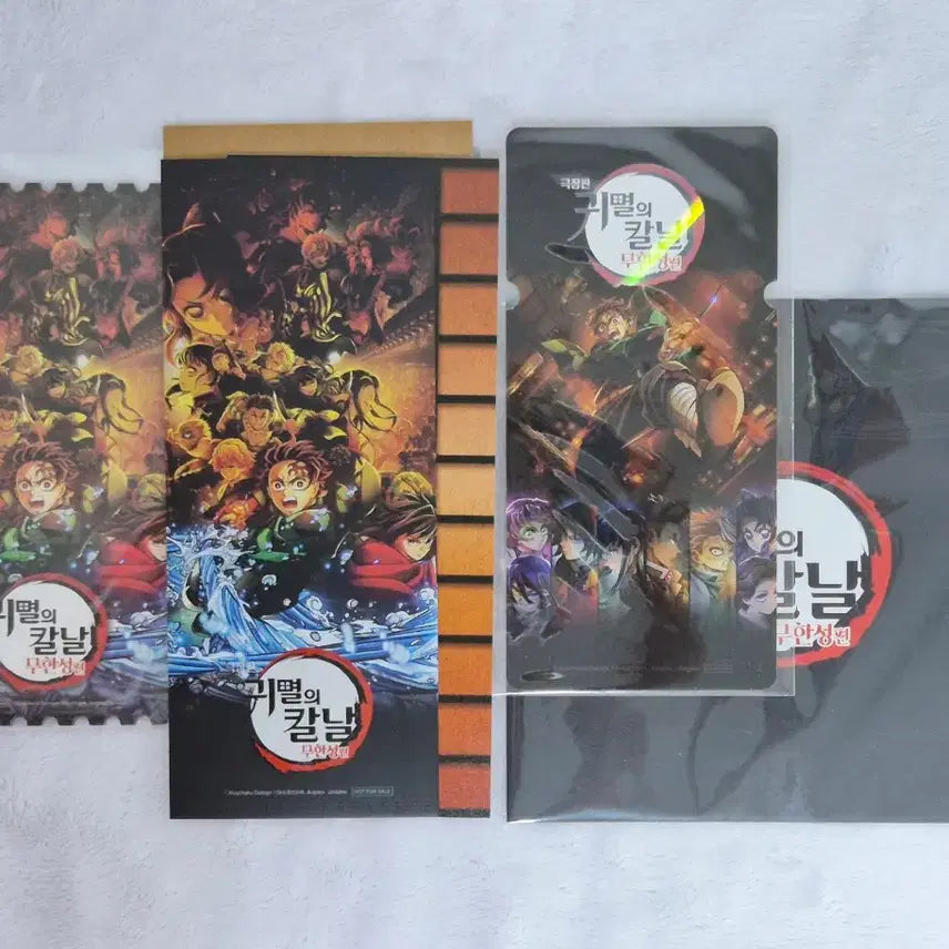 [BUNJANG] Demon Slayer: Mugen Train Ticket &amp; PET Stand Set / 귀멸의 칼날 무한성 티켓 + PET 특전 스탠드 세트