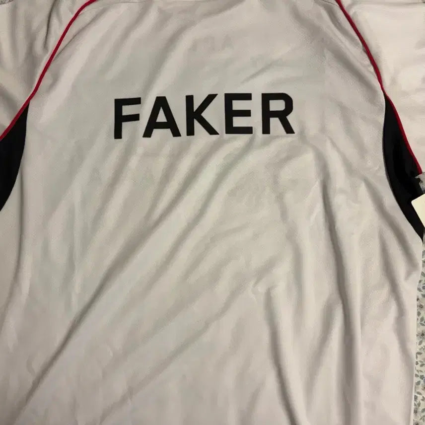 [BUNJANG] T1 Faker 2026 Uniform Jersey L / 26 T1 유니폼 져지 페이커 L