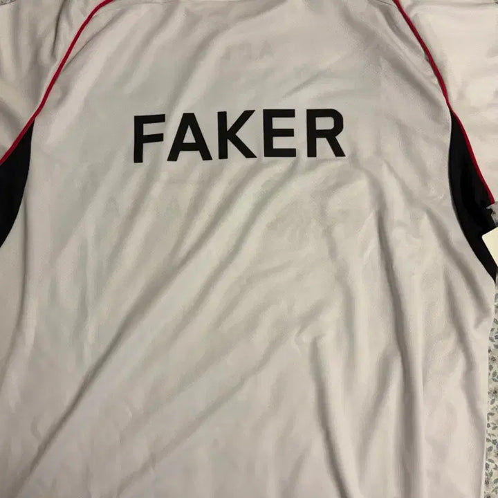 [BUNJANG] T1 Faker 2026 Uniform Jersey L / 26 T1 유니폼 져지 페이커 L