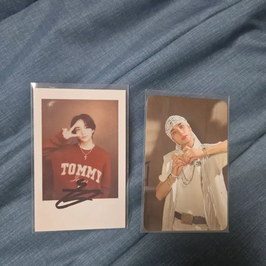 [BUNJANG] Hyunjin QR Photocard + Signed Photocard / 현진 큐알 포카+싸인 포카