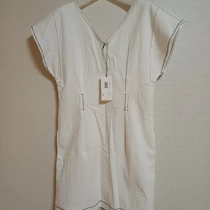 [BUNJANG] Bimba y Lola Ivory Mini Dress / 새상품 빔바이룰라 아이보리 미니원피스 판매합니다