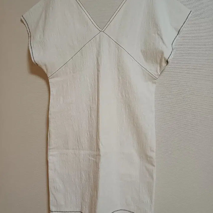 [BUNJANG] Bimba y Lola Ivory Mini Dress / 새상품 빔바이룰라 아이보리 미니원피스 판매합니다