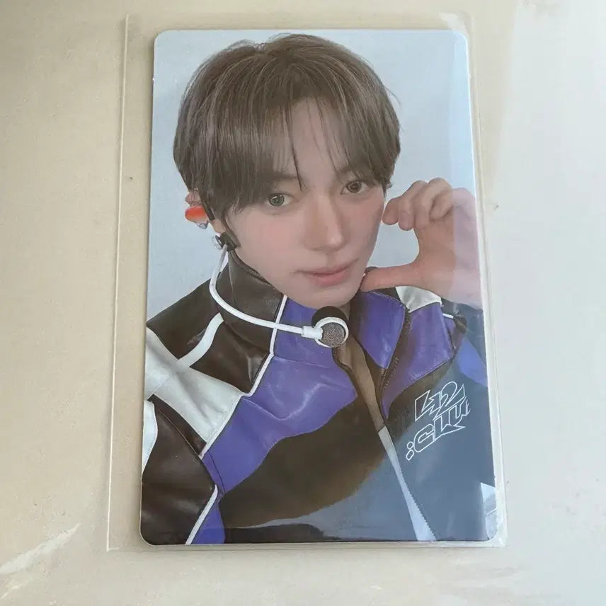 [BUNJANG] TWS Mini 5th Album Weverse Lucky Draw 2nd Batch Jin Photocard / 투어스 미니5집 위버스 럭키드로우 2차 한진 포카 럭드 널따라가