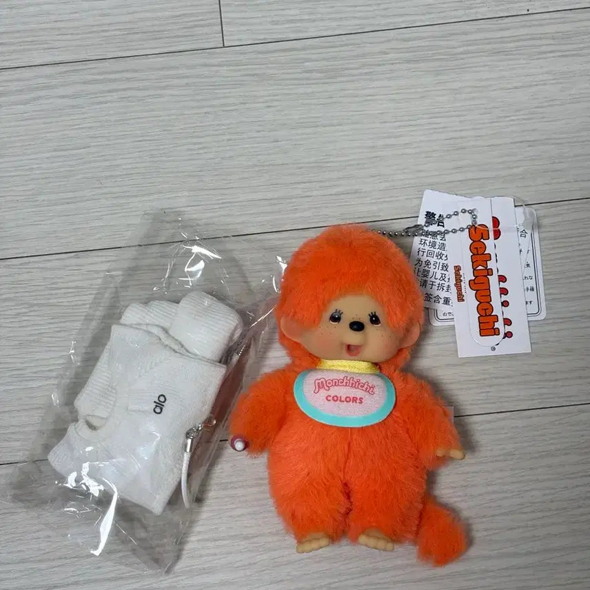 [BUNJANG] Colors Monchhichi Jointed Figure with Alo Outfit / 컬러즈 몬치치 관절 삽입 + 알로 옷