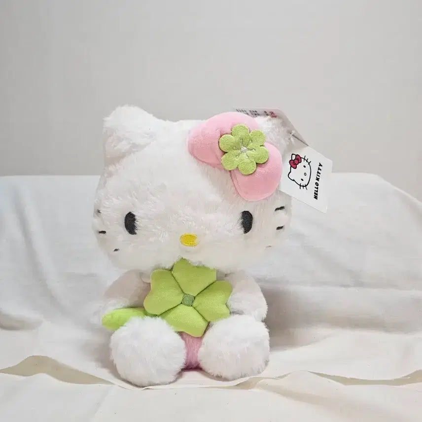 [BUNJANG] Sanrio Characters Clover Series Stuffed Toy / [택달린새상품]산리오 캐릭터즈 클로버 시리즈 인형 헬